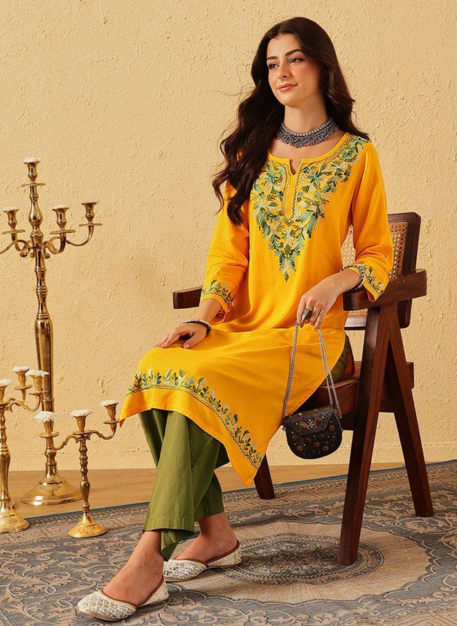 Qazmi Kashmiri Aari Work Viscose Rayon Straight Kurta - Image 5